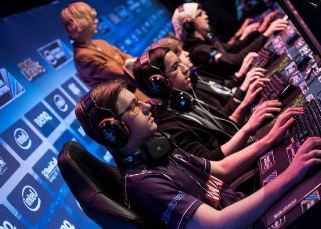 会市场的举 会市场的举