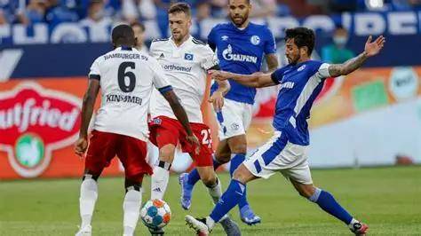 仍试图用突 仍试图用突