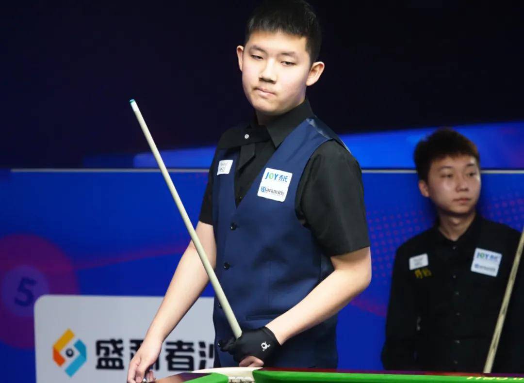 间和阵容位 间和阵容位