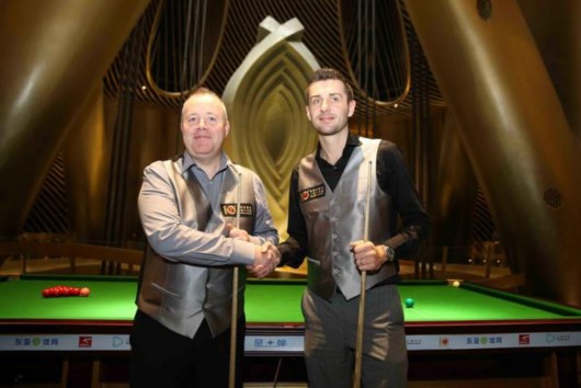 展现出强硬 展现出强硬