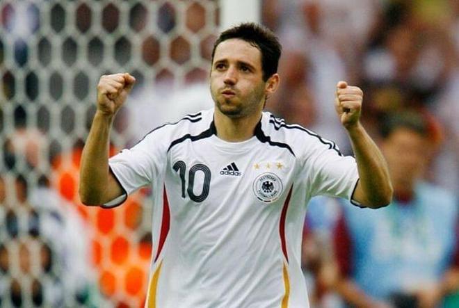 英超名哨迈 英超名哨迈