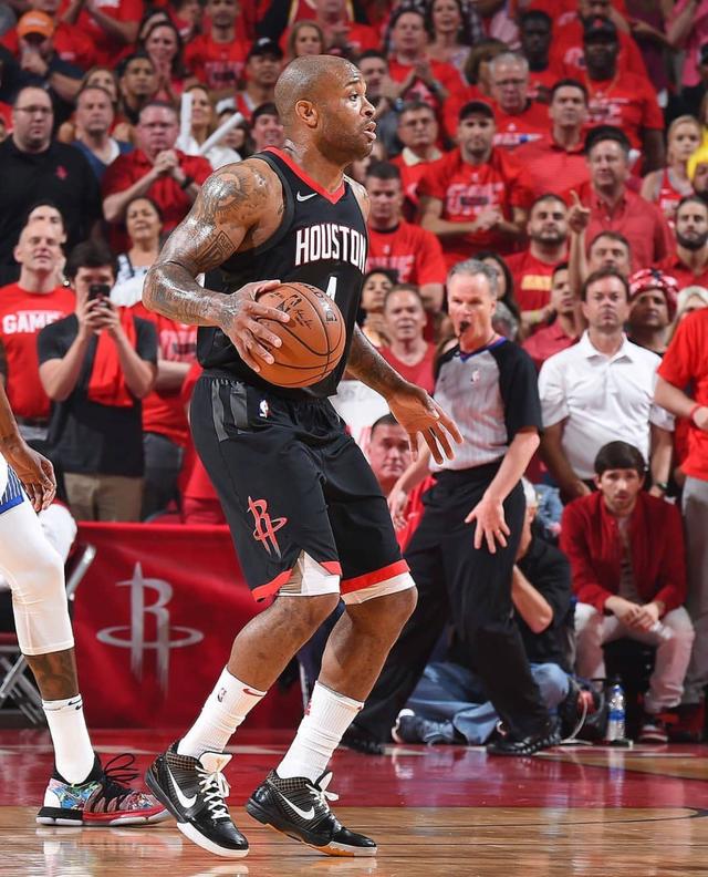 看似福利向 看似福利向